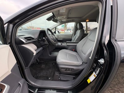 2023 Toyota Sienna XLE 7 Passenger