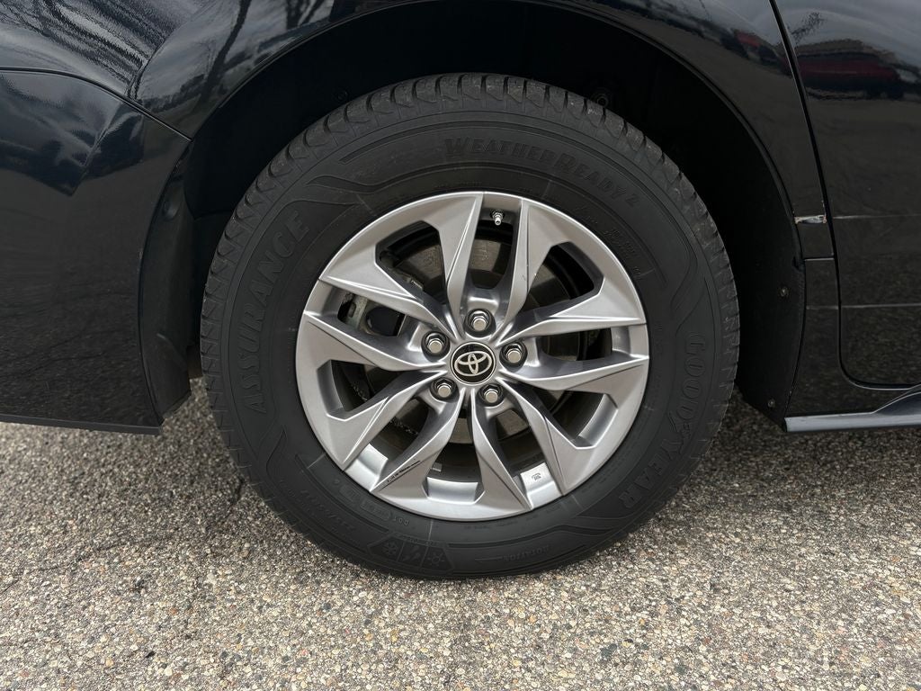 2023 Toyota Sienna XLE 7 Passenger