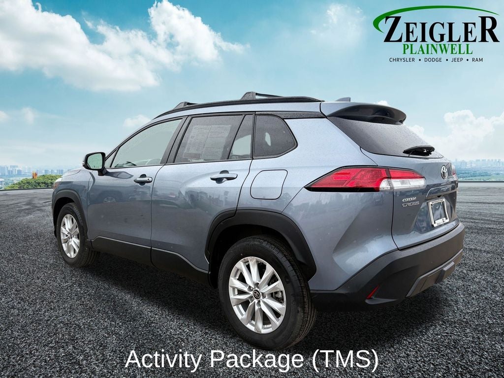 2024 Toyota Corolla Cross LE