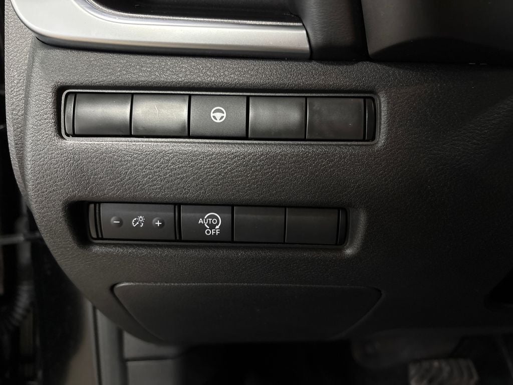 2023 Nissan Rogue SV Apple CarPlay & Android Auto