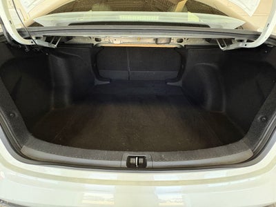 2020 Toyota Corolla SE Radio: Audio AM/FM w/Navigation