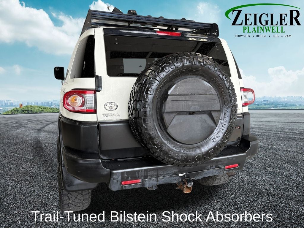 2013 Toyota FJ Cruiser Base