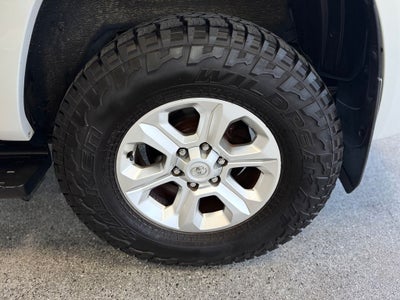 2017 Toyota 4Runner SR5 Exterior Parking Camera Rear