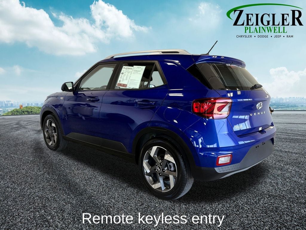2025 Hyundai VENUE SEL Apple Carplay & Android Auto
