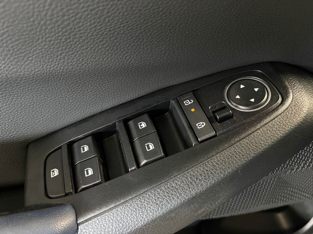 2024 Kia Seltos S Apple CarPlay & Android Auto