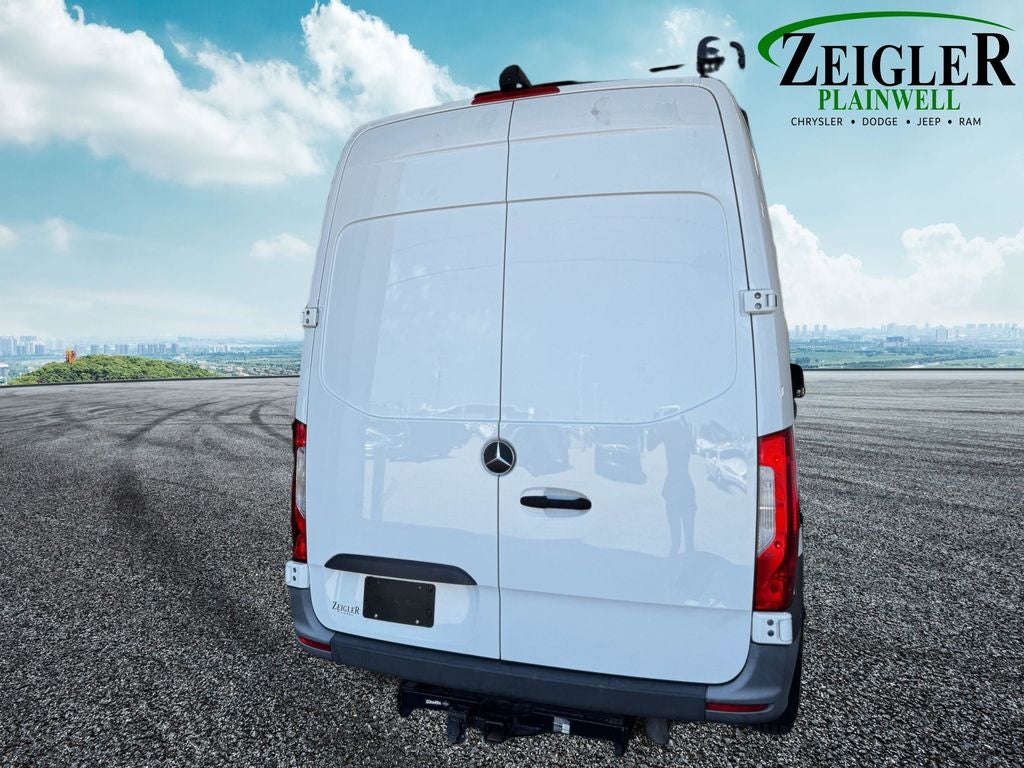 2022 Mercedes-Benz Sprinter 2500 Cargo 144 WB
