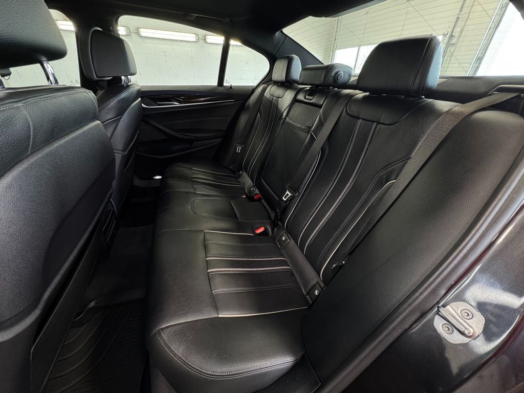 2019 BMW 5 Series 540i xDrive Power moonroof