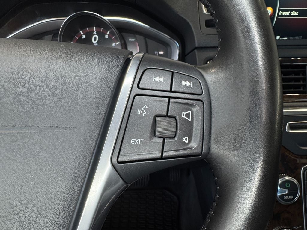 2016 Volvo S80 T5 Power moonroof