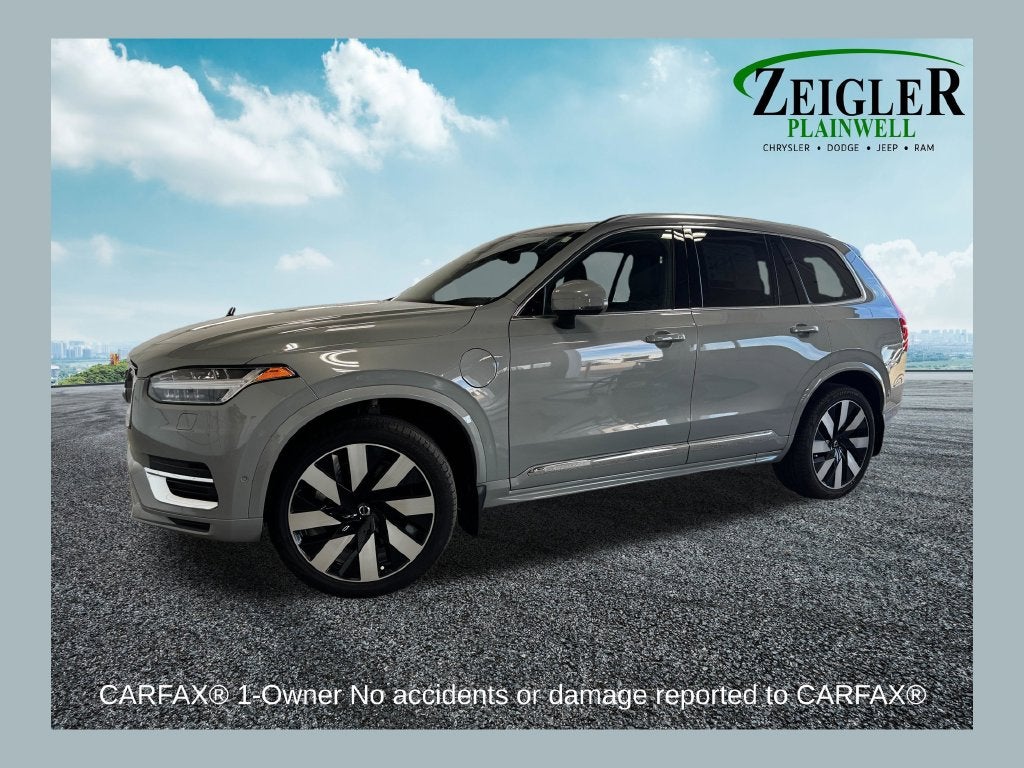 2024 Volvo XC90 Recharge Plug-In Hybrid Ultimate Lounge Package