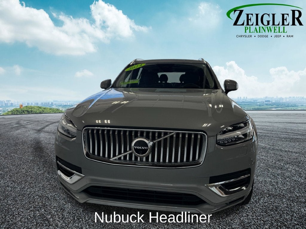 2024 Volvo XC90 Recharge Plug-In Hybrid Ultimate Lounge Package
