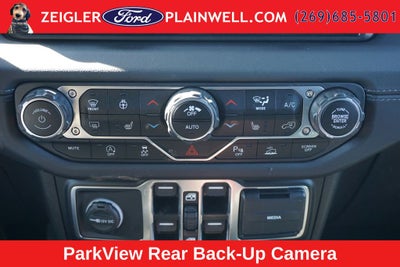 2024 Jeep Wrangler Sahara Hard Top Sky One Touch Power Moonroof Top Tech &