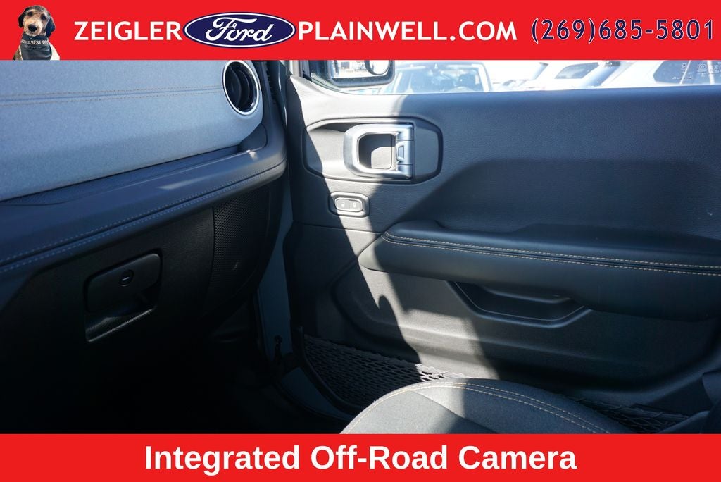 2024 Jeep Wrangler Sahara Hard Top Sky One Touch Power Moonroof Top Tech &
