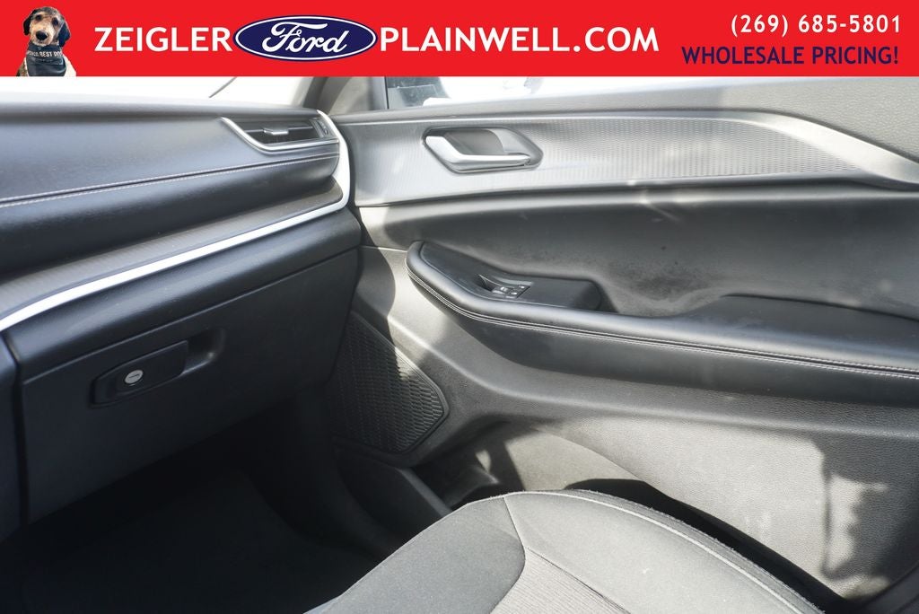 2023 Jeep Grand Cherokee Laredo V6 4x4 Rear Camera Power Seat