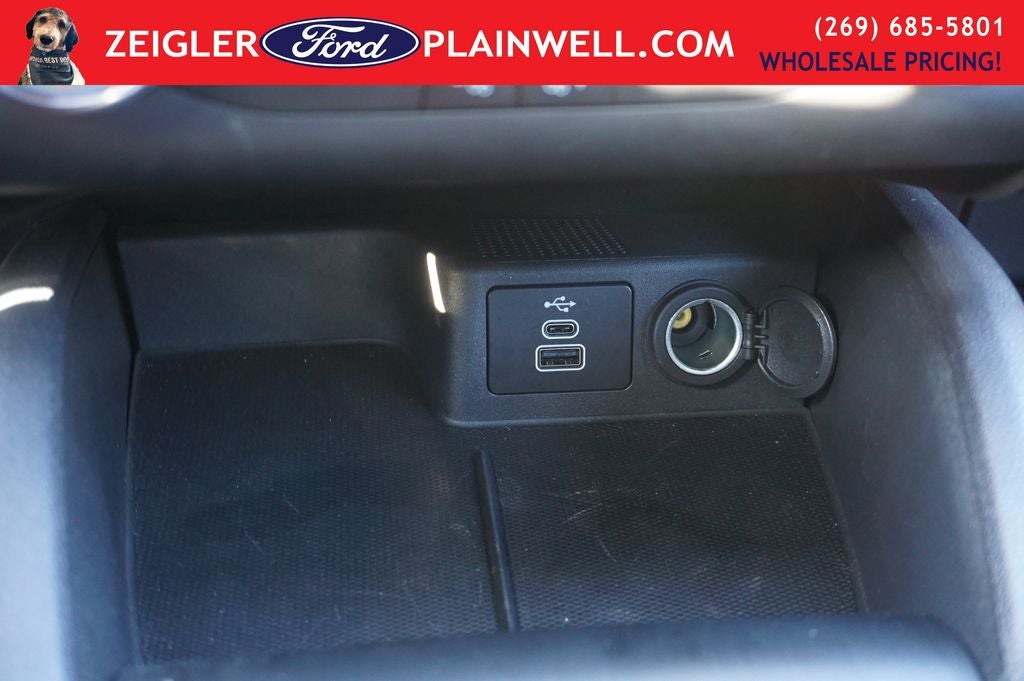 2025 Ford Escape ST-Line AWD ST Line Seats BLis Traffic Alert