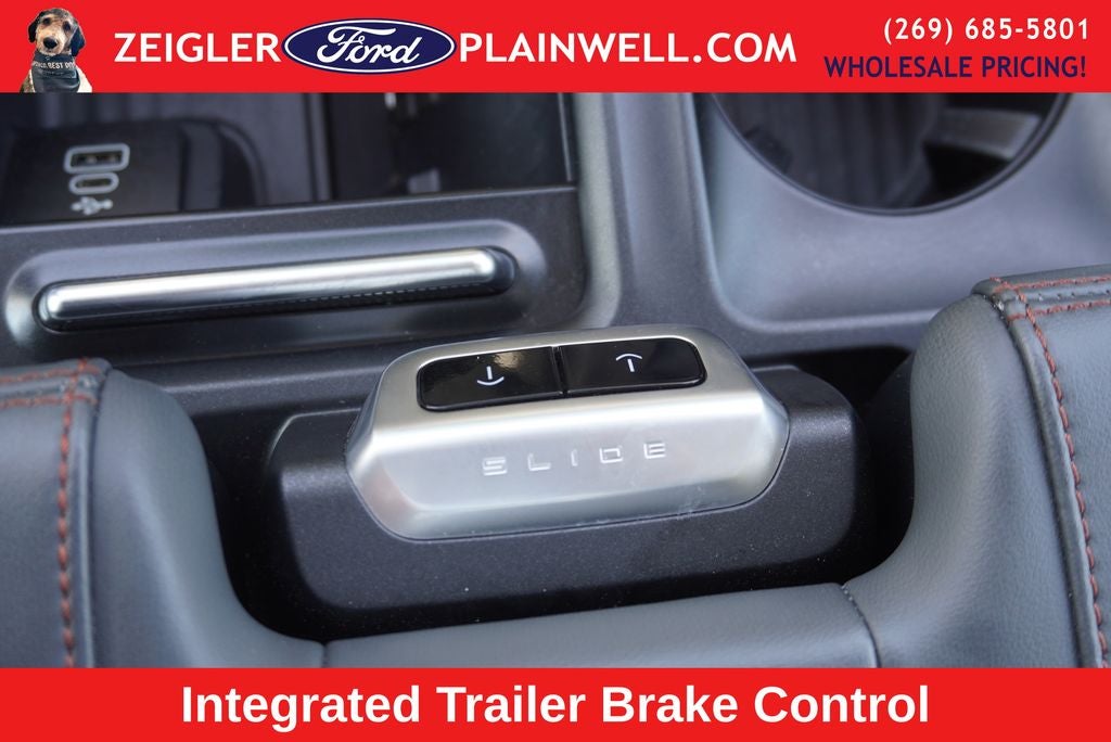 2025 Ford Expedition Active 4x4 Panoramic Roof Leather Rear Camera