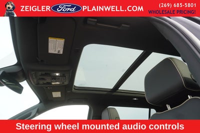 2023 GMC Yukon XL SLT SLT Premium Package with Panoramic Power Sunroof