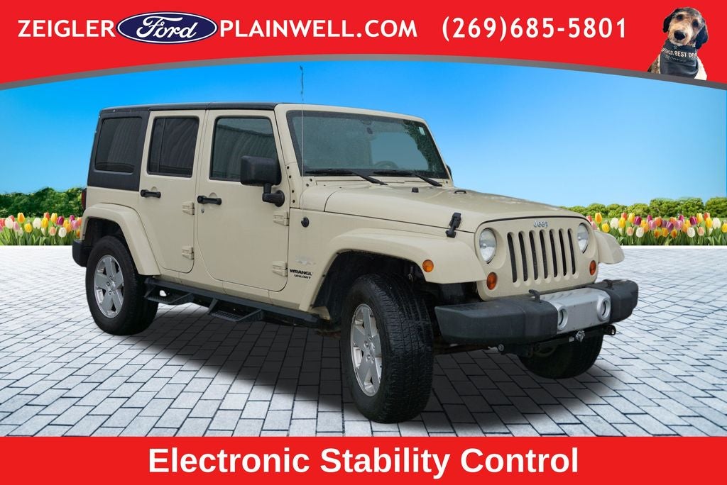 2011 Jeep Wrangler Unlimited Sahara 4X4 HARD TOP V6 HEATED LEATHER