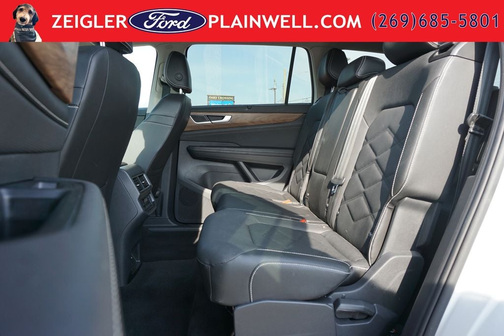 2025 Volkswagen Atlas 2.0T SE w/Technology
