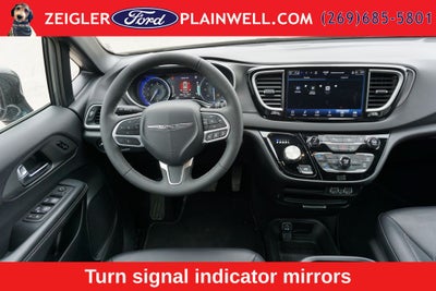 2025 Chrysler Pacifica Select PARK VIEW REAR CAMERA POWER LIFTGATE