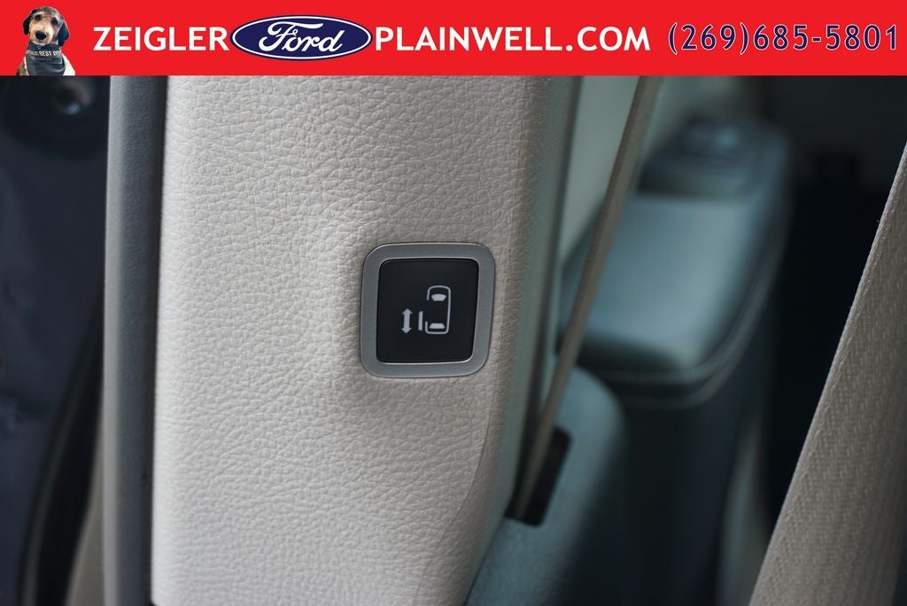 2024 Chrysler Voyager LX