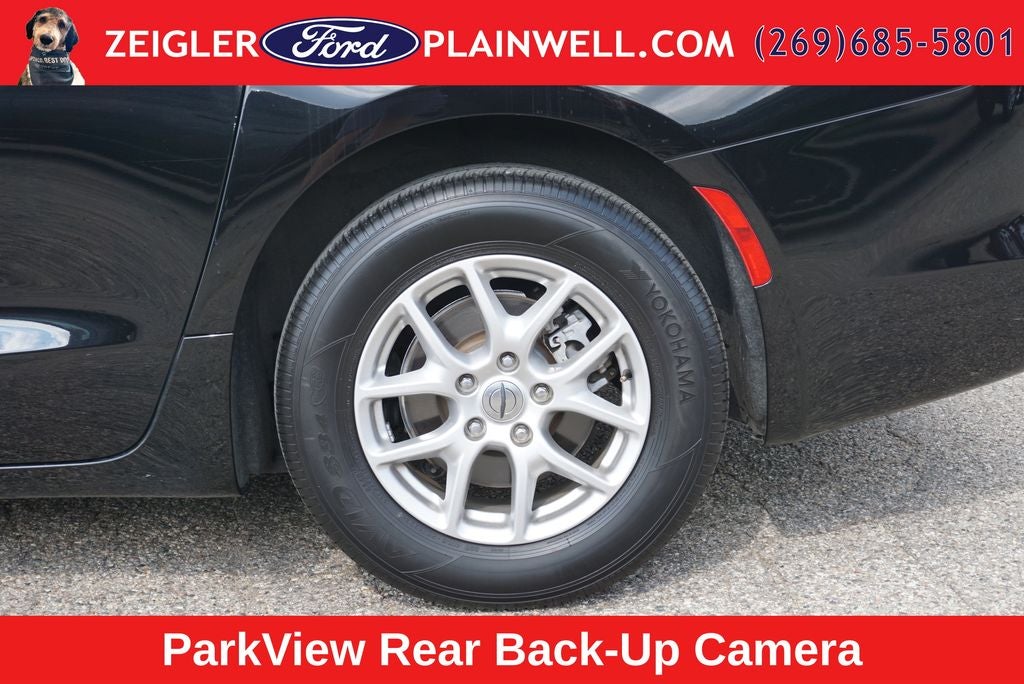 2024 Chrysler Voyager LX