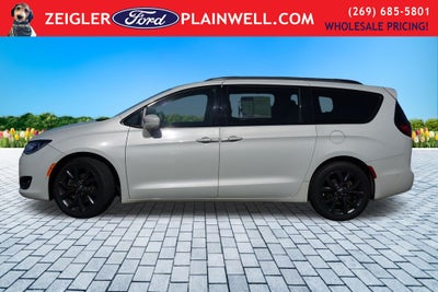 2020 Chrysler Pacifica Touring