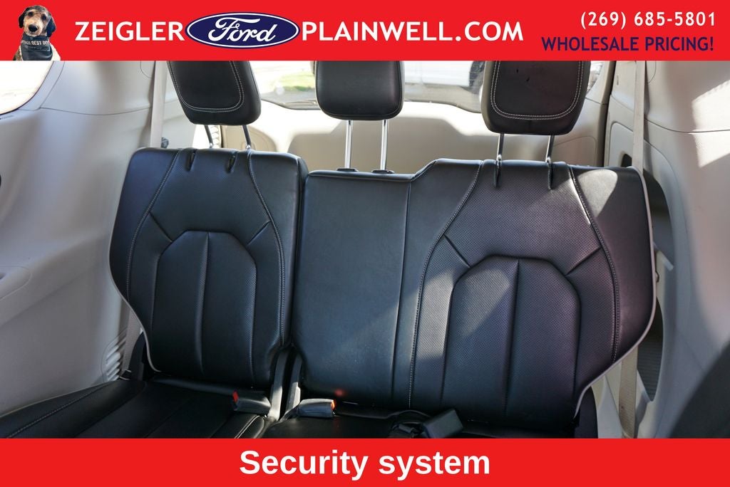 2023 Chrysler Pacifica Limited Heated Leather Power Moonroof Navigation Quad Rear
