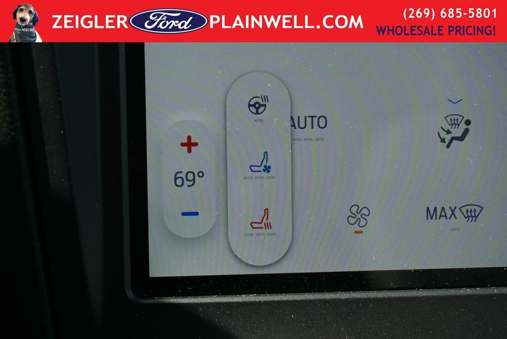 2024 Ford Edge Titanium AWD Panoramic Roof Heated Cooled Leather Navigatio