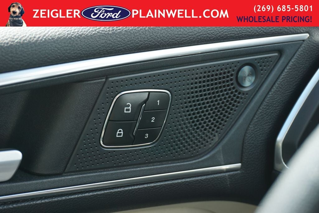 2024 Ford Edge Titanium AWD Panoramic Roof Heated Cooled Leather Navigatio