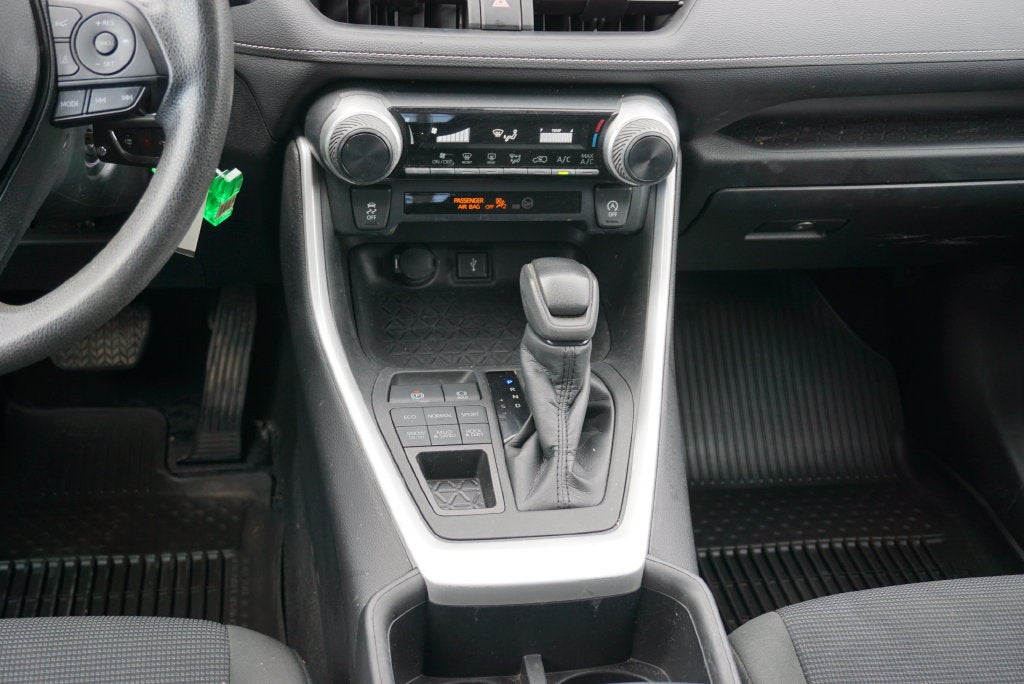 2022 Toyota RAV4 LE AWD Rear Camera
