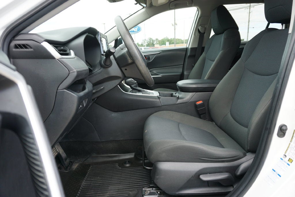 2022 Toyota RAV4 LE AWD Rear Camera