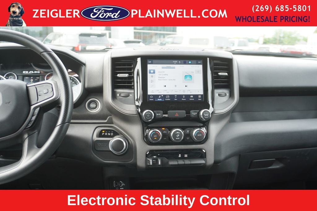 2023 RAM 3500 Tradesman 4x4 CREW CAB LONG BOX 6.4L V8 Navigation HD Vinyl