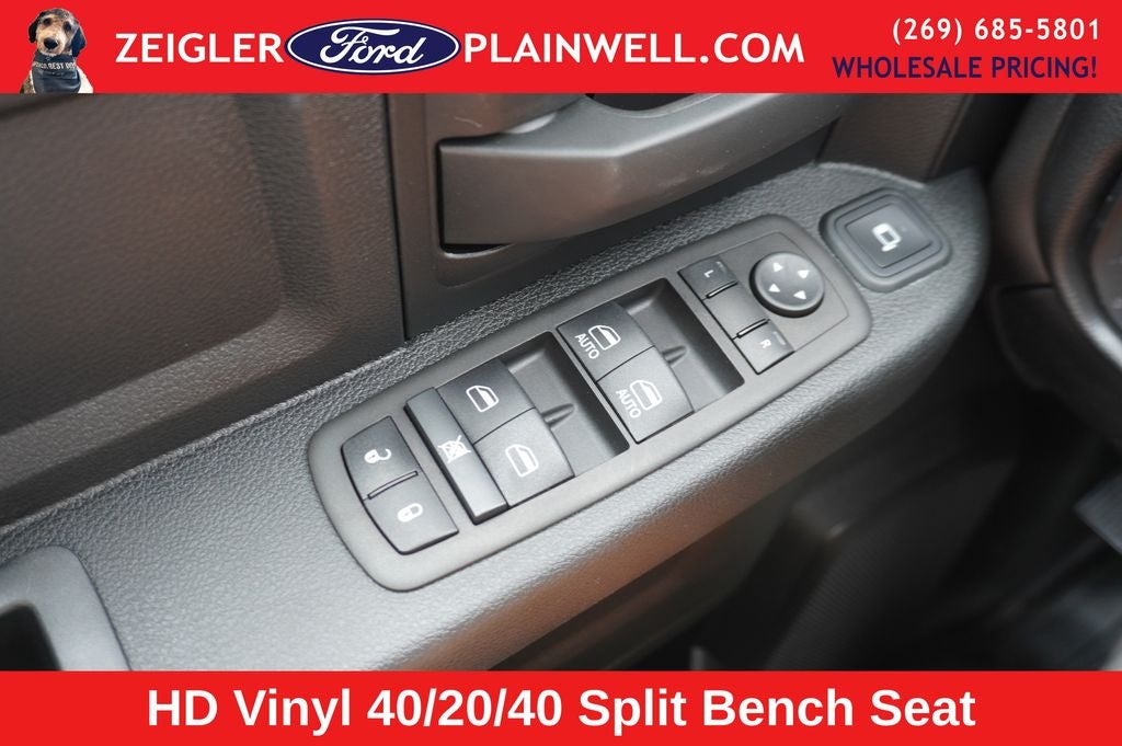 2023 RAM 3500 Tradesman 4x4 CREW CAB LONG BOX 6.4L V8 Navigation HD Vinyl