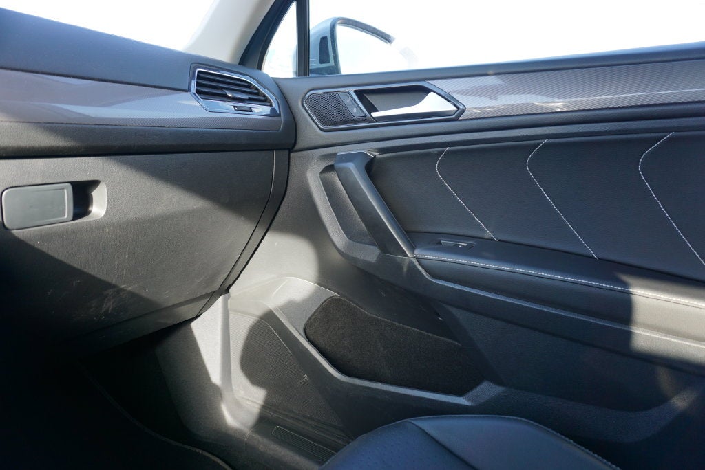 2023 Volkswagen Tiguan 2.0T SE AWD PANORAMIC ROOF HEATED LEATHER