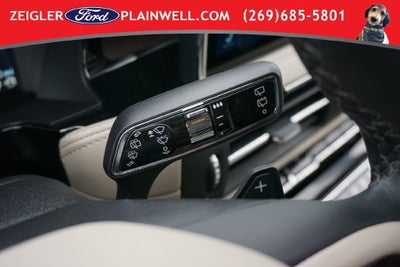 2025 Lincoln Corsair Plug-In Hybrid Grand Touring AWD PANO ROOF NAV LEATHER