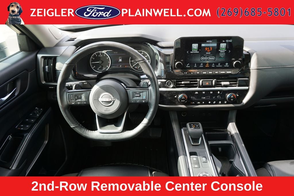 2023 Nissan Pathfinder SL