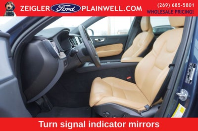 2023 Volvo XC60 B5 Ultimate Bright Theme