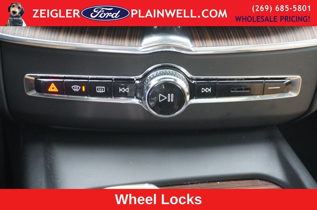 2023 Volvo XC60 B5 Ultimate Bright Theme