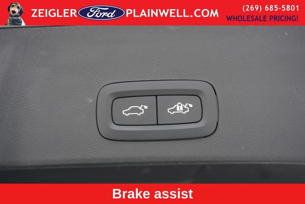 2024 Volvo XC40 B5 Core AWD