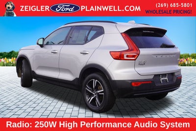 2024 Volvo XC40 B5 Core AWD