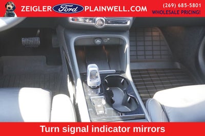 2023 Volvo XC40 B5 Plus Dark Theme AWD HEATED LEATHER POWER MOONROOF NAV