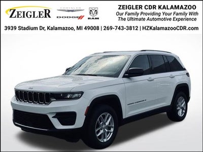 2023 Jeep Grand Cherokee Laredo 4x4