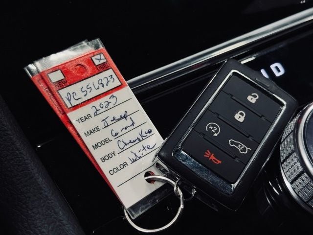 2023 Jeep Grand Cherokee Altitude 4x4