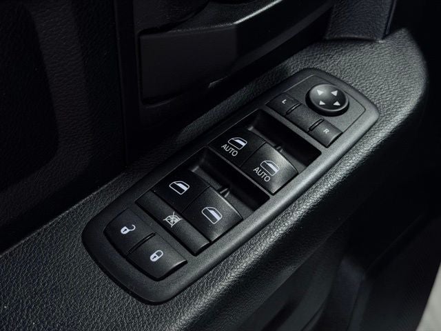 2018 RAM 1500 Tradesman Crew Cab 4x4 5'7' Box