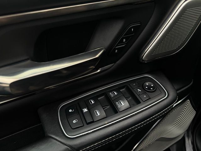 2021 RAM 1500 Limited Crew Cab 4x4 5'7' Box