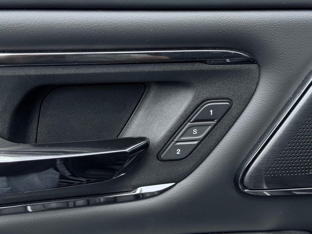 2022 RAM 1500 Limited Crew Cab 4x4 5'7' Box