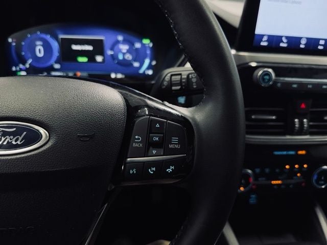 2022 Ford Escape Hybrid Titanium Hybrid