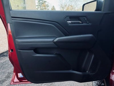2024 Chevrolet Colorado 4WD LT