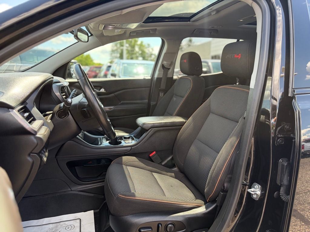 2020 GMC Acadia AWD AT4