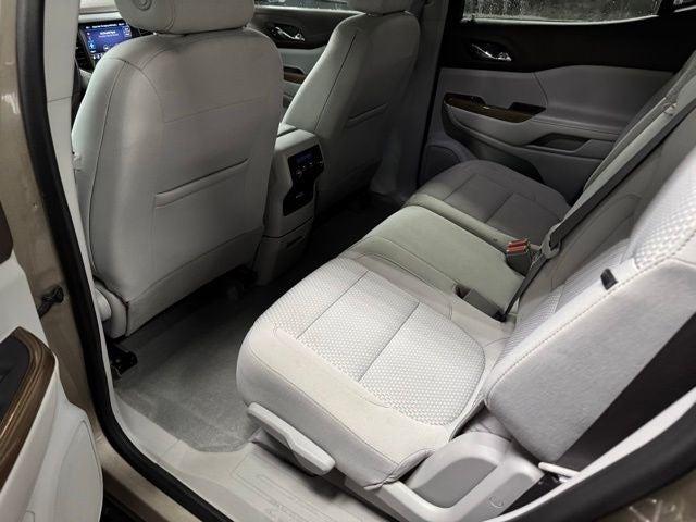 2023 GMC Acadia AWD SLE